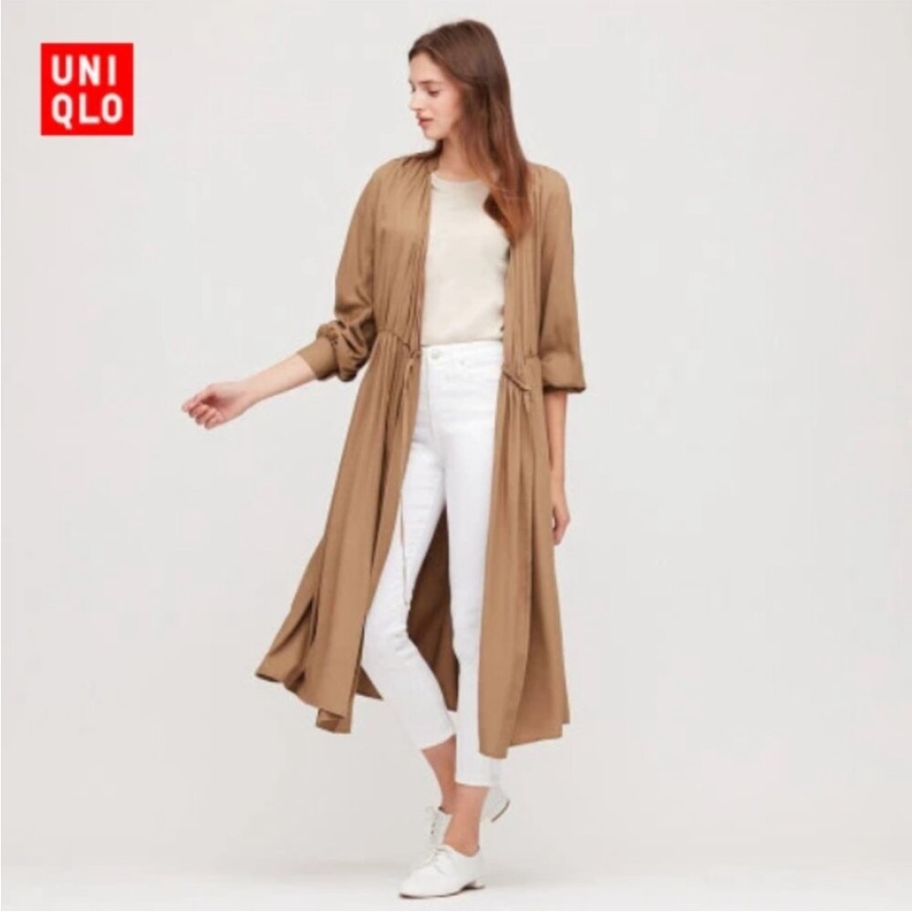 Uniqlo Women dress Cardigan in Camel Brown